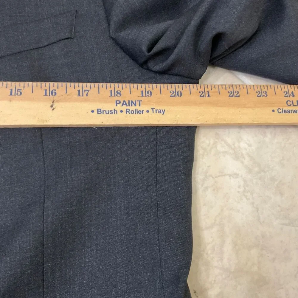 Brooks Brothers Mens  Estrato Trabaldo Togna Blazer Italy 40R Charcoal Black  *